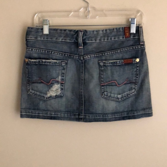 7 for All Mankind mini skirt in a 26! - Picture 4 of 4